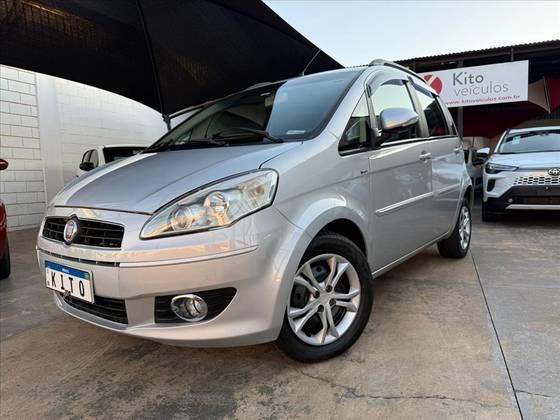 FIAT IDEA 1.6 MPI ESSENCE 16V FLEX 4P MANUAL FIAT IDEA 1.6 MPI ESSENCE 16V FLEX 4P MANUAL